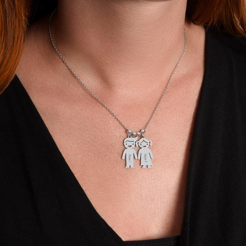 Léa Family Name Necklace 👪